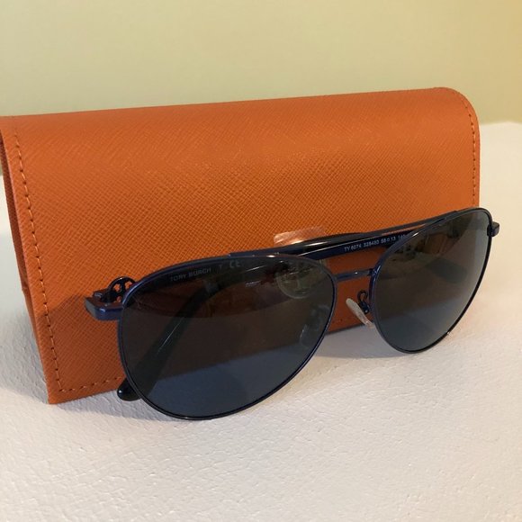 Tory Burch Accessories - Brand New Tory Burch Women's Pilot Sunglasses -TY6074